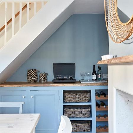 A Cool Coastal Retreat On Kingsdown Beach - The White House Villa Deal Dış mekan fotoğraf